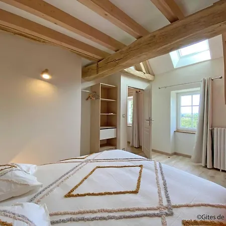 Manoir Percheron Indépendant Avec Jardin Et Babyfoot - Fr-1-497-243 * La Mesniere
