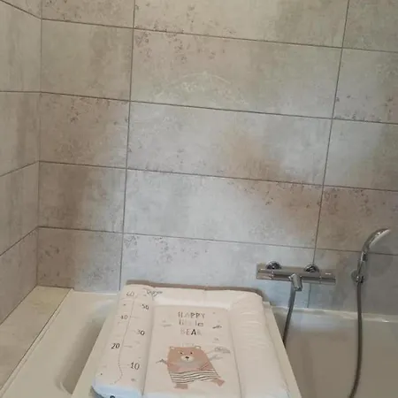 Manoir Percheron Independant Avec Jardin Et Babyfoot - Fr-1-497-243 * La Mesniere